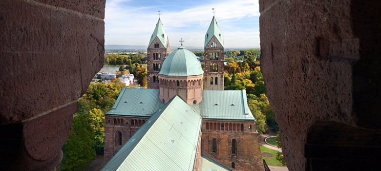 Blick von der Aussichtplattform auf die Osttürme