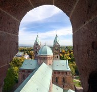 Blick von der Aussichtplattform auf die Osttürme