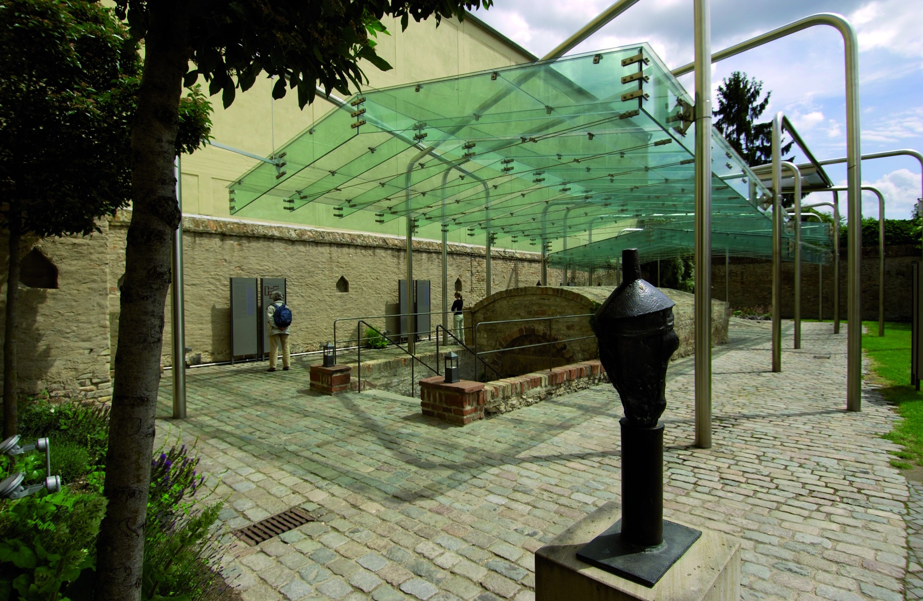 Jewish courtyard entrance to the Jewish bath