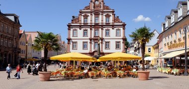 Street cafe in front of the old mint