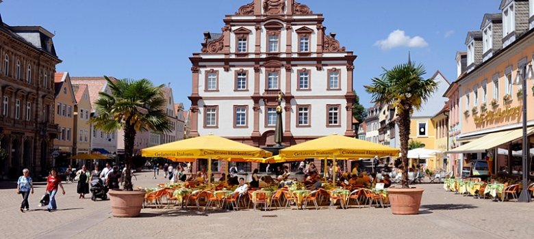 Street cafe in front of the old mint