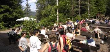 Rast beim Wanderheim Dicke Eiche
