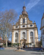 Außenansicht der Dreifaltigkeitskirche
