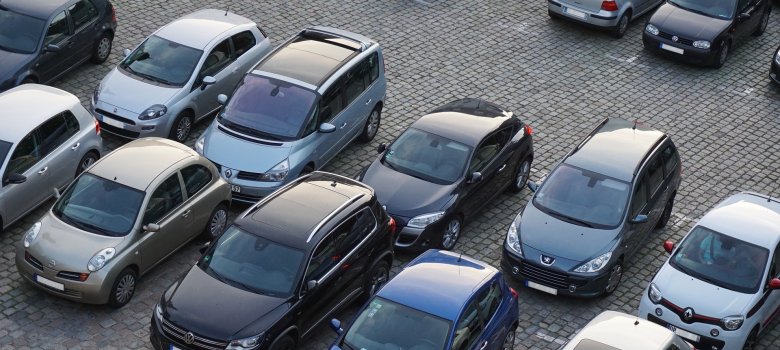 Parkende Autos