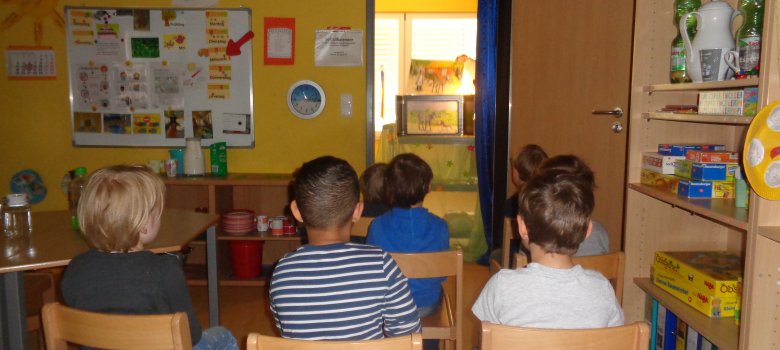Gespanntes Warten auf die Vorstellung