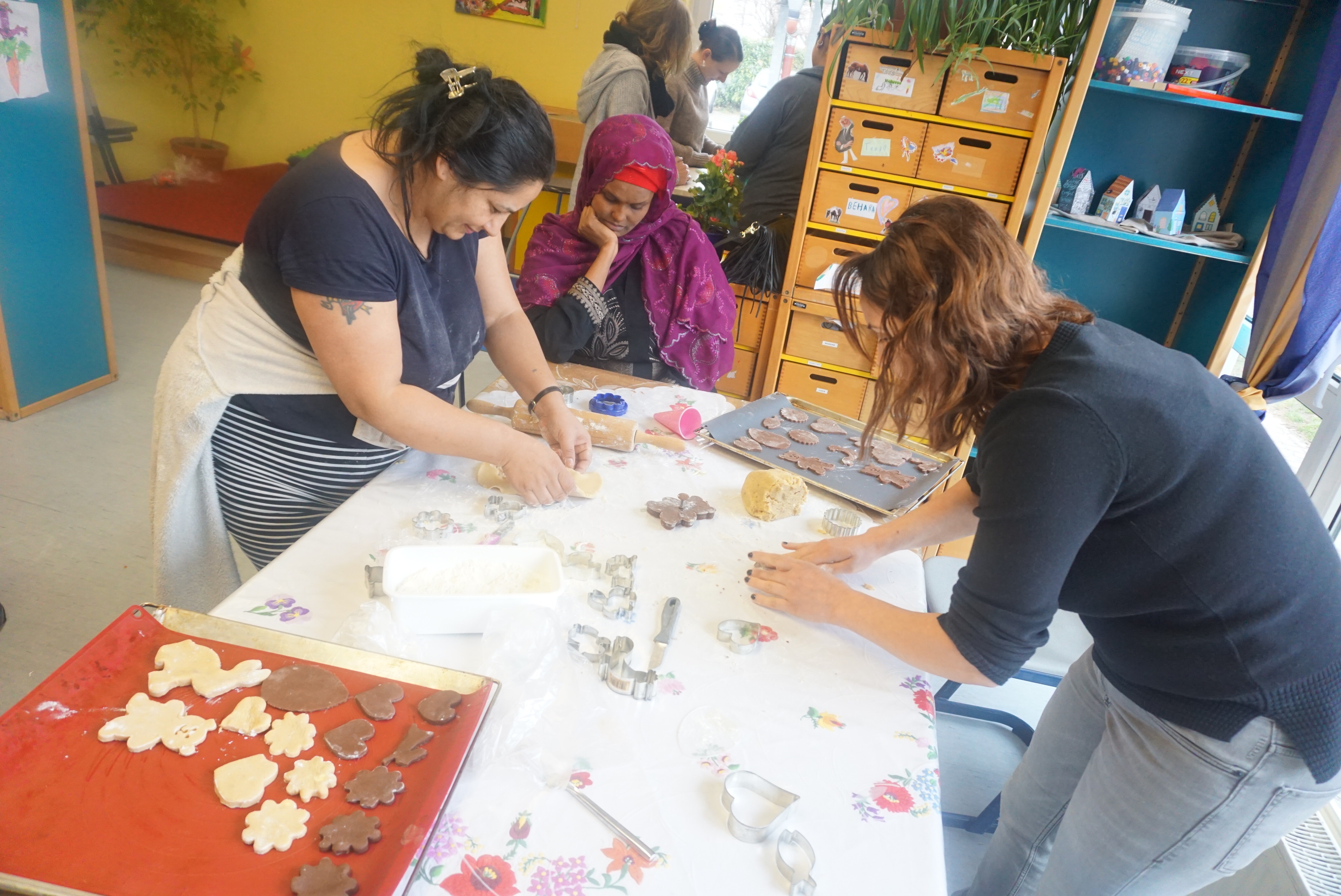 Plätzchenbacken im Spielhaus