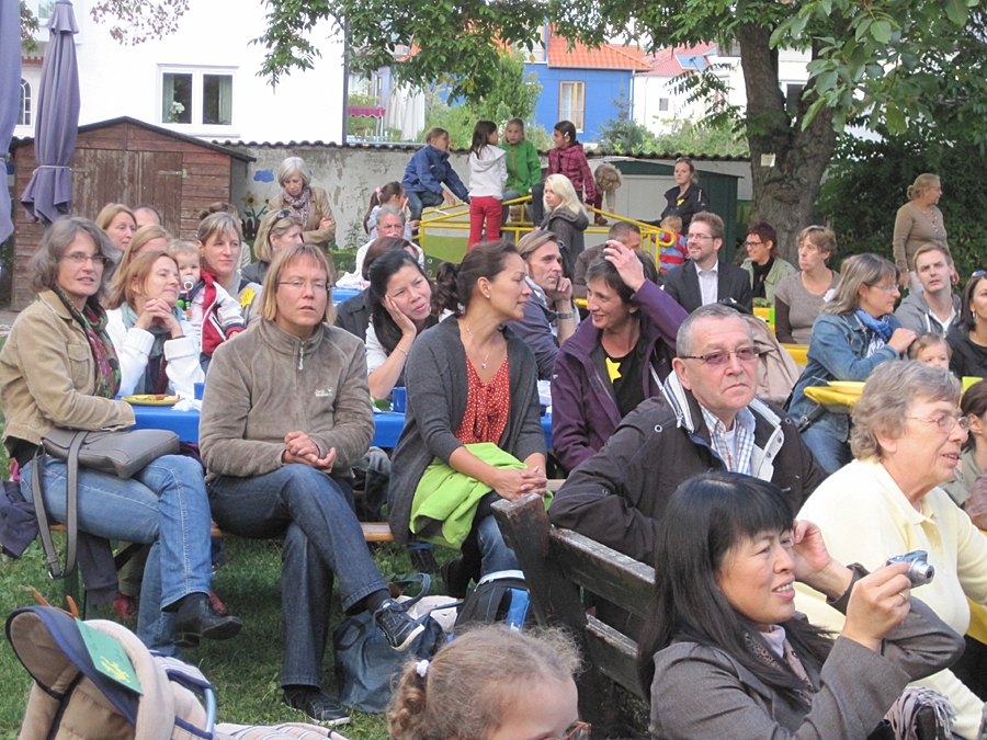 Eltern bei einer Veranstaltung der WoLa