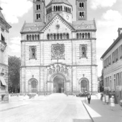 Ansicht des Doms, nach April 1930.