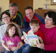 aktiv dabei 2 - 2018 Sandra und Sebastian Nuber mit den Kindern Nele und Matz und den Großeltern Gabi und Peter Hoffmann