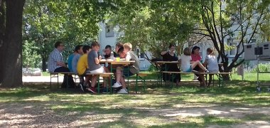 Mittagessen im Freien