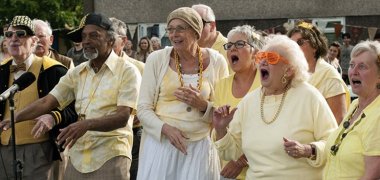 Song for Marion - Chorsingen als Quelle für Gemeinschaft und neue Lebensfreude Song for Marion - Chorsingen als Quelle für Gemeinschaft und neue Lebensfreude