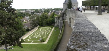 Labyrinth im Garten der Kathedrale