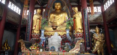 Buddhas innerhalb des Zhiti-Tempels