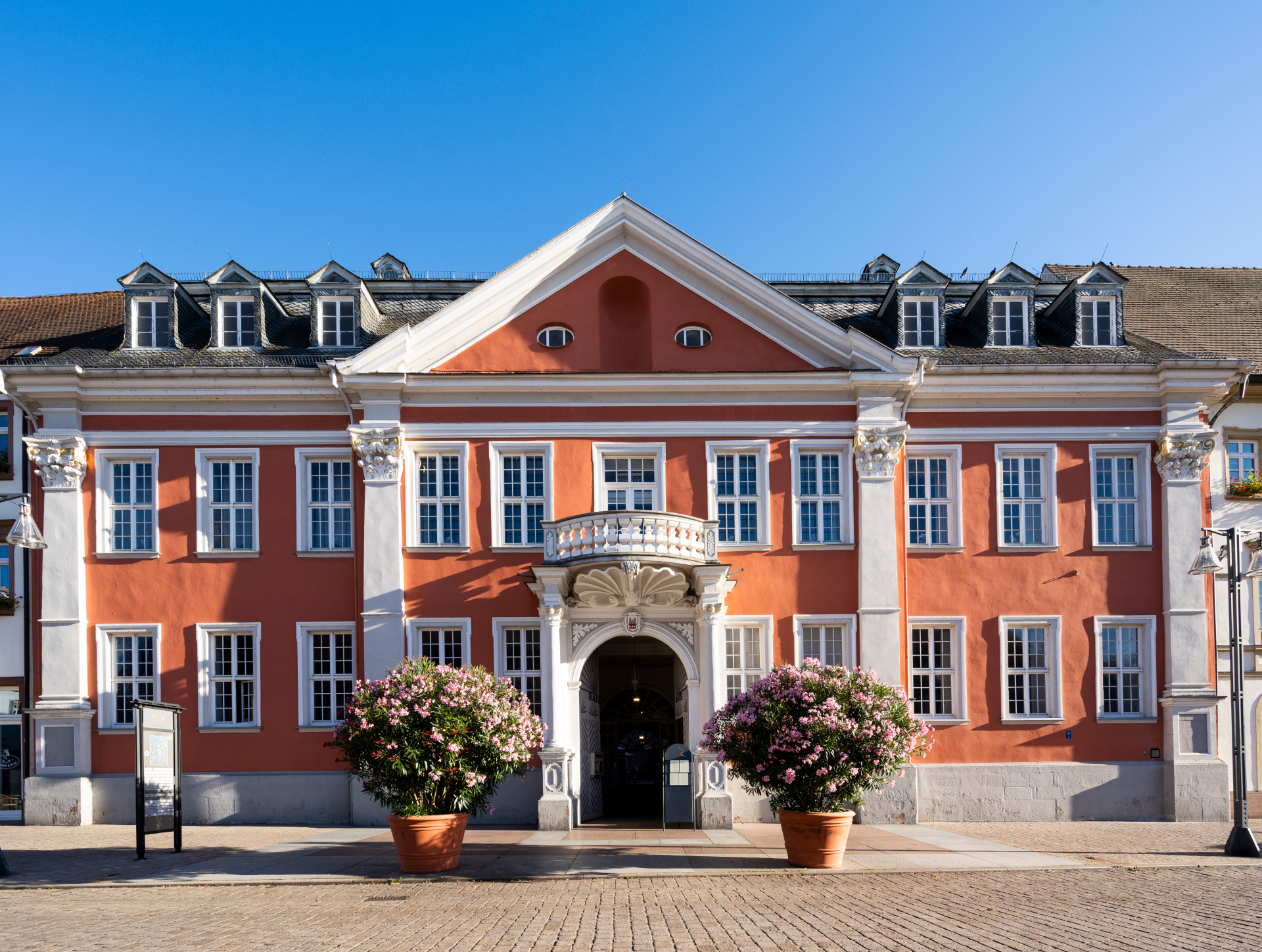 Bebilderung Konferenzraum Hochhaus Sparkasse Vorderpfalz