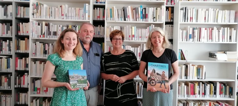 Bücherspende an die Französische Bibliothek Speyer