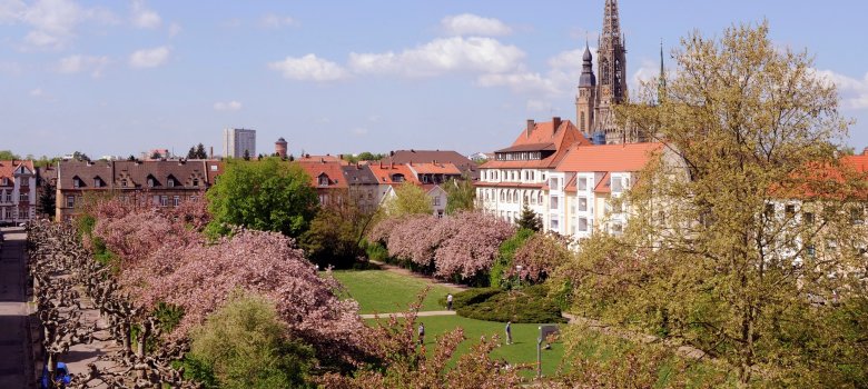 Feuerbachpark mit Gedächtniskirche (2009)