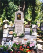 Grabmal für Barbara Pfister auf dem Speyerer Friedhof