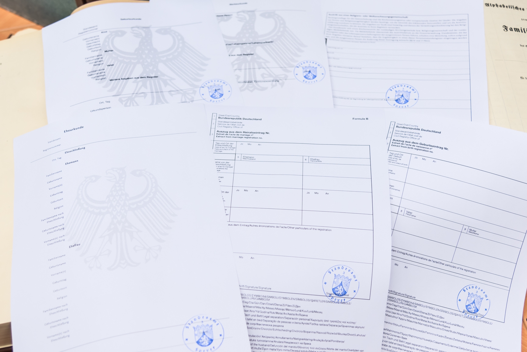 Blanko-Urkunden und Vordrucke