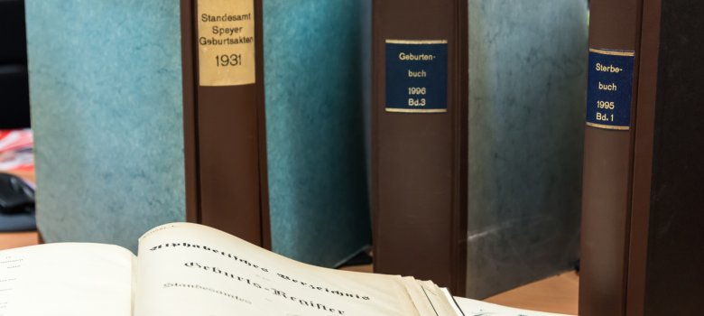 Geburten- und Sterbebücher