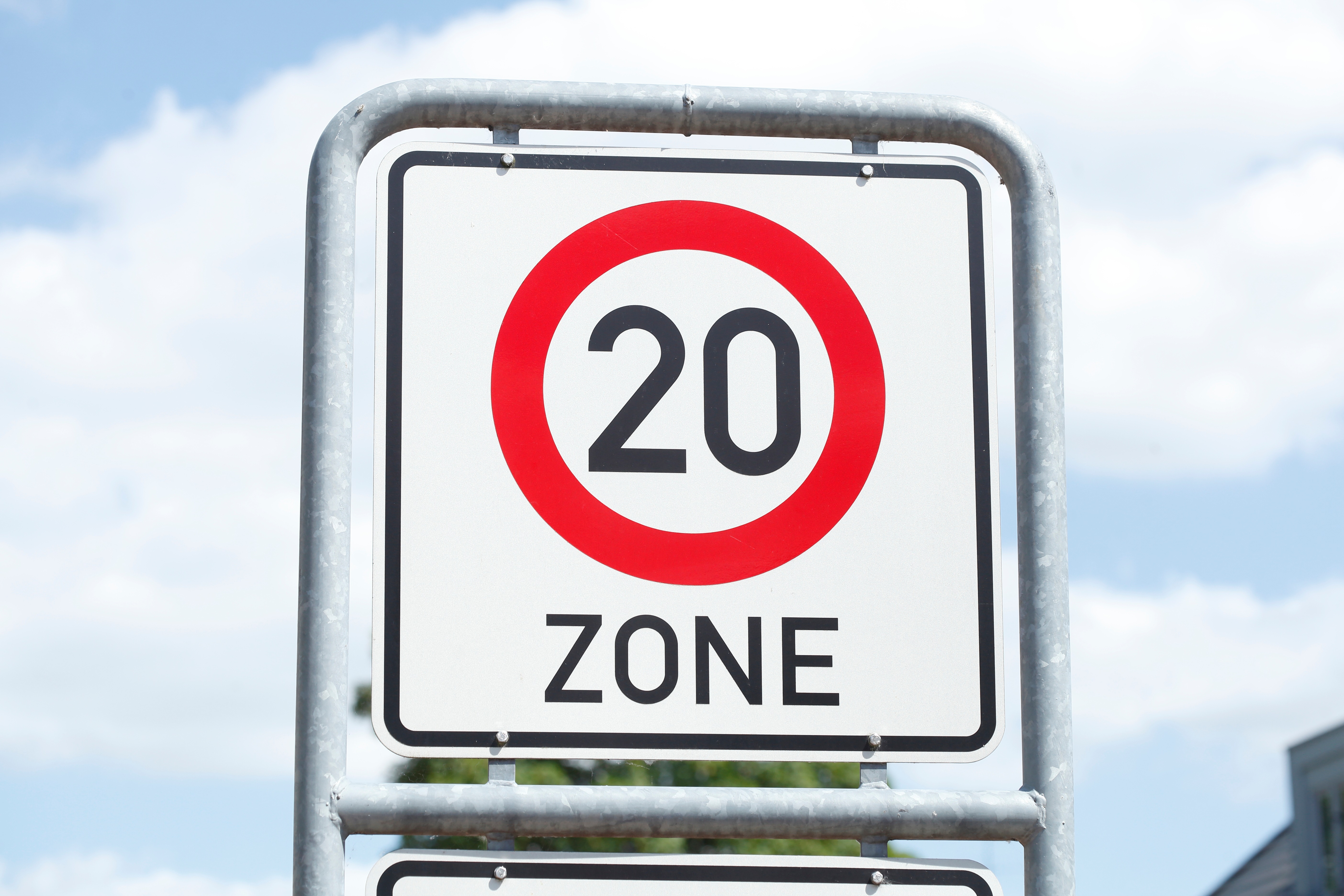 Verkehrsschild Tempo 20-Zone, Zulässige höchstgeschwindigkeit