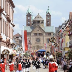 Brezelfest-Umzug auf der Maximilianstraße