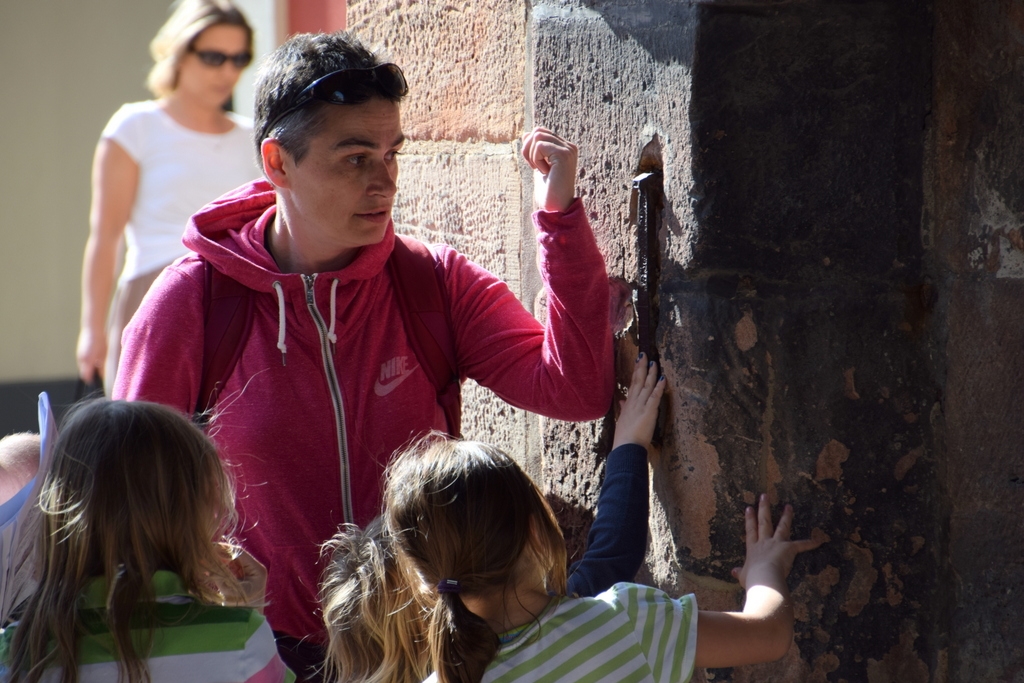 City scavenger hunt for young and old