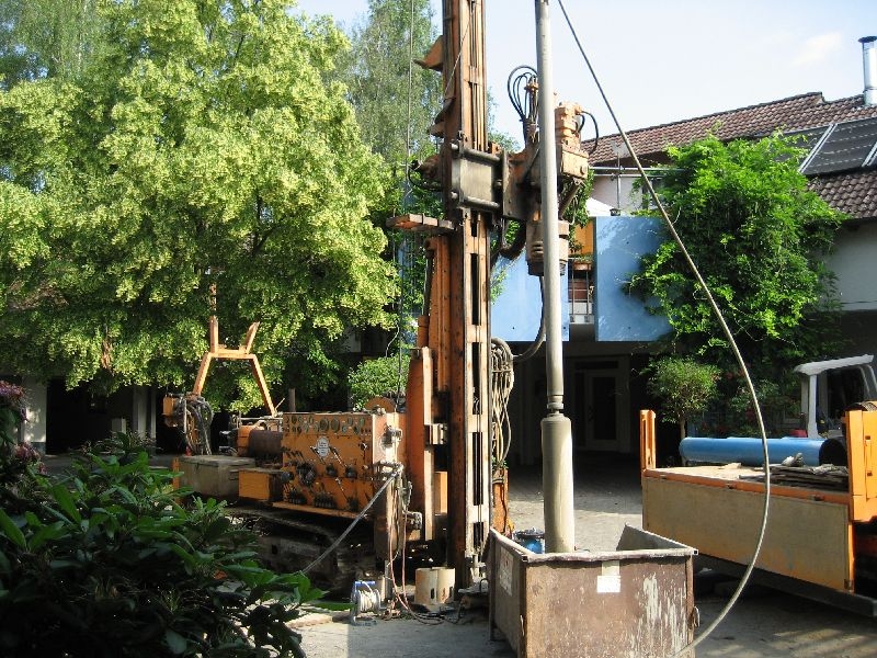 Erdwärmebohrung im Wohngebiet